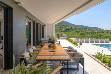 Infinity Pool Villa for 8 in Sveti Lovreč Labinski