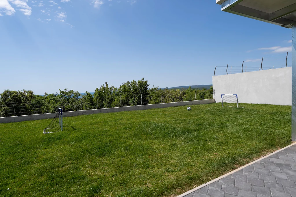 Infinity Pool Villa for 8 in Sveti Lovreč Labinski