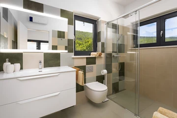 Sea-View Holiday House in Drenje for 6 Guests