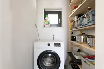 Sea-View Holiday House in Drenje for 6 Guests