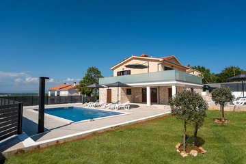 3-Bed Holiday House in Presika for 6 Guests