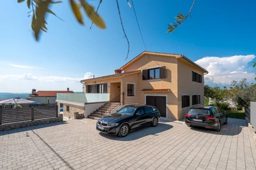 3-Bed Holiday House in Presika for 6 Guests