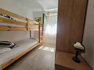 Njivice Apartment with Terrace for up to 3 Guests