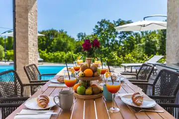 3-Bedroom Villa in Dobrinj for up to 6