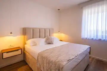 3-Bedroom Villa in Dobrinj for up to 6