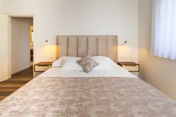 3-Bedroom Villa in Dobrinj for up to 6