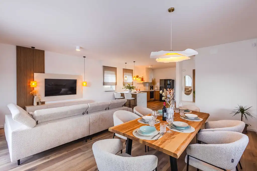 3-Bedroom Villa in Dobrinj for up to 6