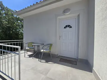 Apartment in Njivice with Balcony for 2