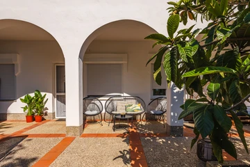 3-Bedroom Seafront Holiday House in Kraljevica