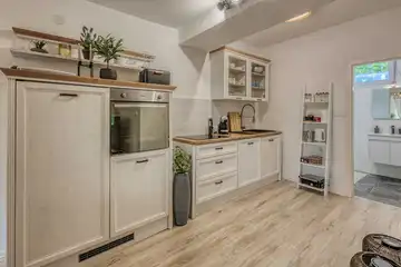 3-Bedroom Seafront Holiday House in Kraljevica