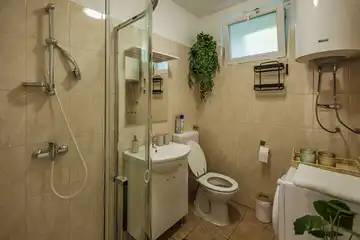 3-Bedroom Seafront Holiday House in Kraljevica