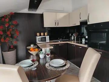 Malinska 1-Bedroom Apartment for Two with Sea View