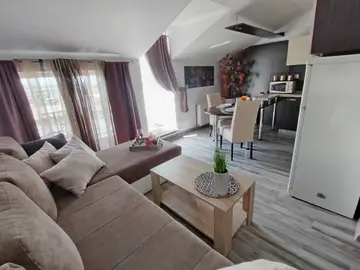 Malinska 1-Bedroom Apartment for Two with Sea View