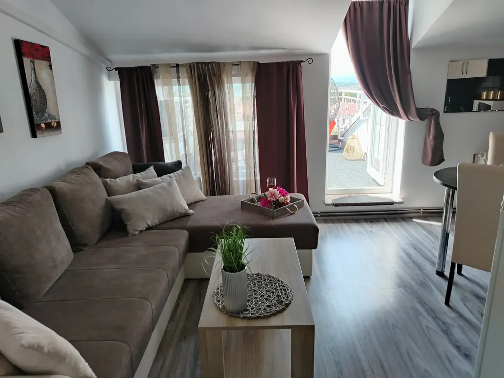 Malinska 1-Bedroom Apartment for Two with Sea View