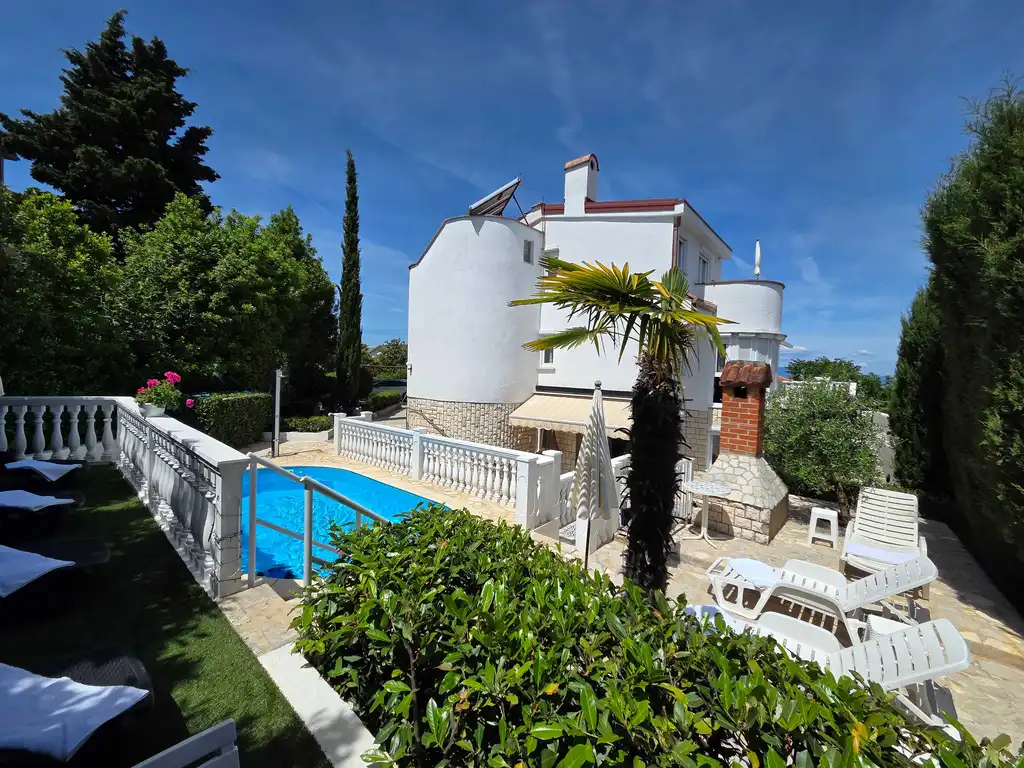 Studio Apartment in Malinska for 2 Guests