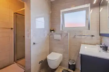 Apartment in Čižići for 4 Guests with Sea View