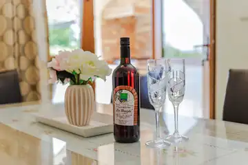 Ground-Floor Apartment in Čižići for Up to 6