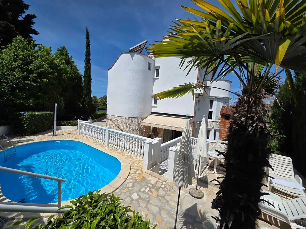 Studio Apartment in Malinska for 2 Guests
