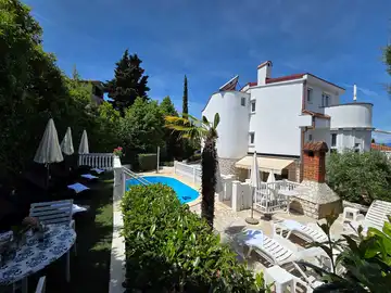 Studio Apartment in Malinska for 2 Guests