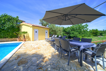 3-Bedroom Villa in Oštrobradići for 6 Guests