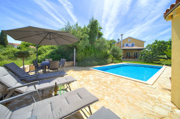 3-Bedroom Villa in Oštrobradići for 6 Guests