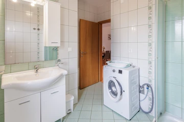 2-Bedroom Apartment in Čižići with Bay View