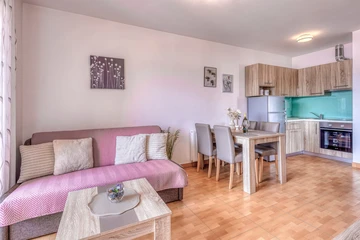 2-Bedroom Apartment in Čižići with Bay View