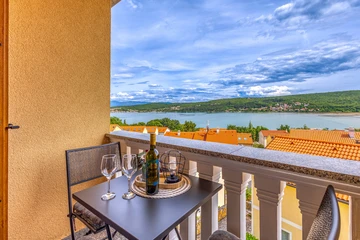 2-Bedroom Apartment in Čižići with Bay View