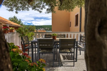 2-Bedroom Apartment in Čižići with Bay View