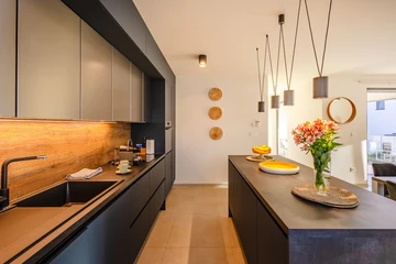 2-Bedroom Apartment with Balcony in Njivice