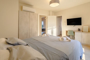 2-Bedroom Apartment with Balcony in Njivice