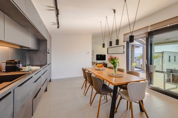 Njivice 2-Bedroom Apartment with Sea View