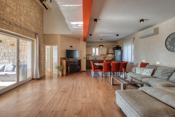 5-Bedroom Villa in Malinska with Private Pool