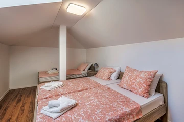 5-Bedroom Villa in Malinska with Private Pool