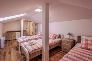 5-Bedroom Villa in Malinska with Private Pool