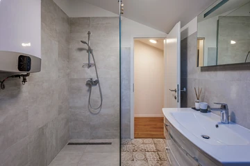 5-Bedroom Villa in Malinska with Private Pool