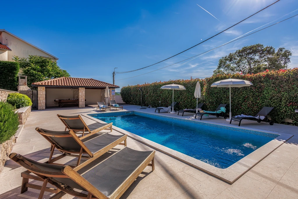 5-Bedroom Villa in Malinska with Private Pool