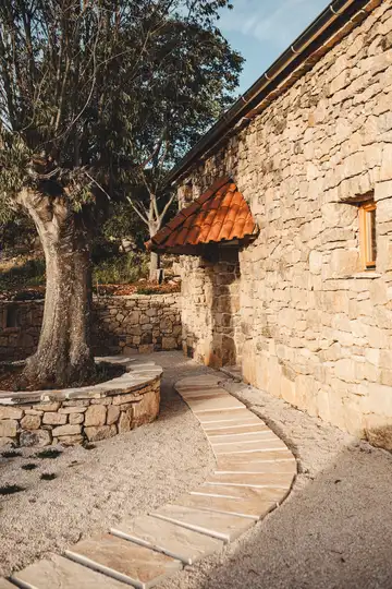 Renovated 2-Bedroom Villa with Private Pool in Skradin