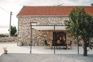 Renovated 2-Bedroom Villa with Private Pool in Skradin