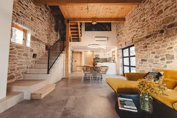 Renovated 2-Bedroom Villa with Private Pool in Skradin