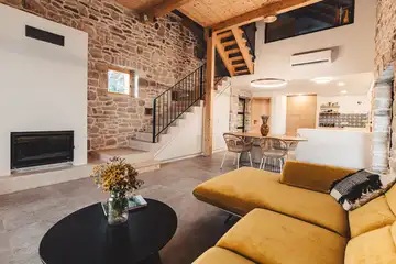 Renovated 2-Bedroom Villa with Private Pool in Skradin