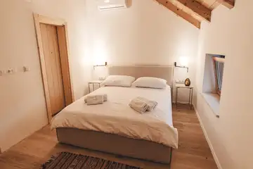 Renovated 2-Bedroom Villa with Private Pool in Skradin