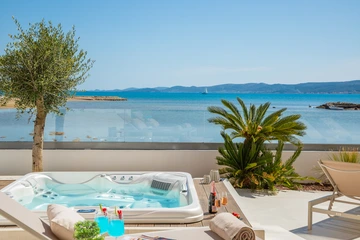 4-Bedroom Villa in Sukošan for 8 Guests