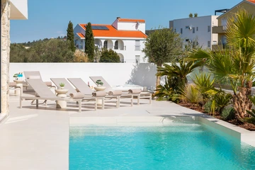 4-Bedroom Villa in Sukošan for 8 Guests