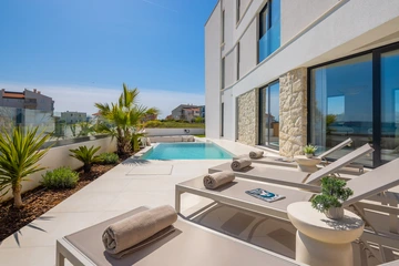 4-Bedroom Villa in Sukošan for 8 Guests