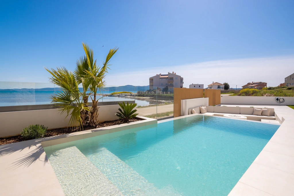 4-Bedroom Villa in Sukošan for 8 Guests