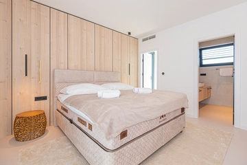 Seafront Villa with Pool and Game Room in Privlaka