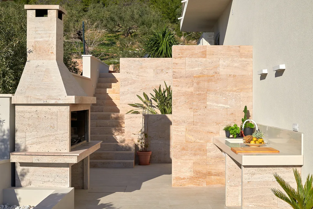3-Bedroom Villa on Hvar for 6 Guests