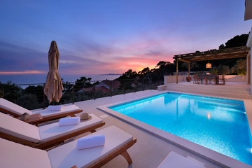 3-Bedroom Villa on Hvar for 6 Guests