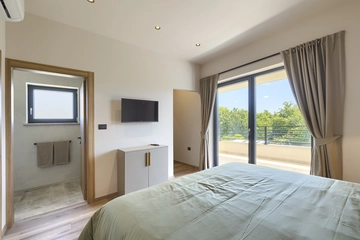 3-Bedroom Villa with Private Pool, Orbanići